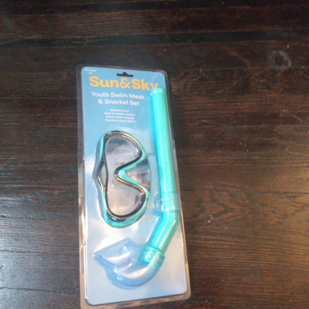 SUN & SKY YOUTH SWIM MASK & SNORKEL Brand New Teal Color